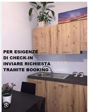 Mono Dd Checkin A Richiesta Apartment Parma Ngoại thất bức ảnh